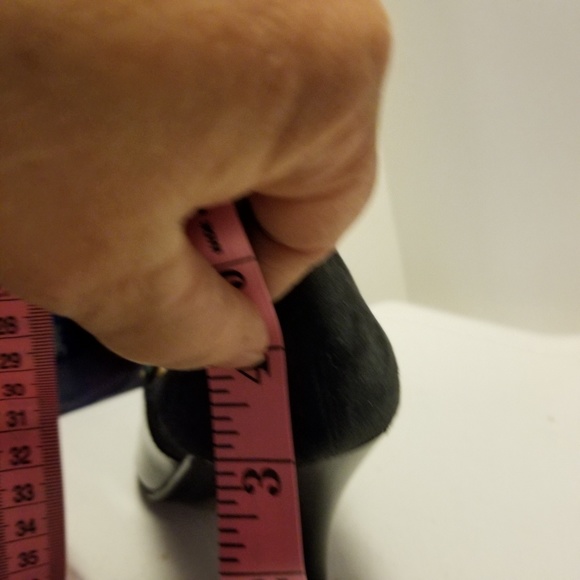 Sofft  heels  approx 3 in heel navy blue  sz 8 1/2 - Picture 8 of 8